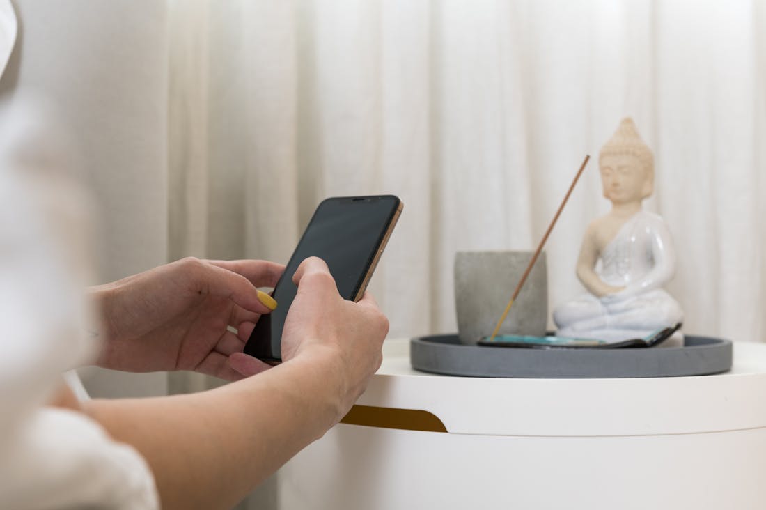 Finding the Right Balance: Mindful Technology Use for a Quality Lifestyle Image 3