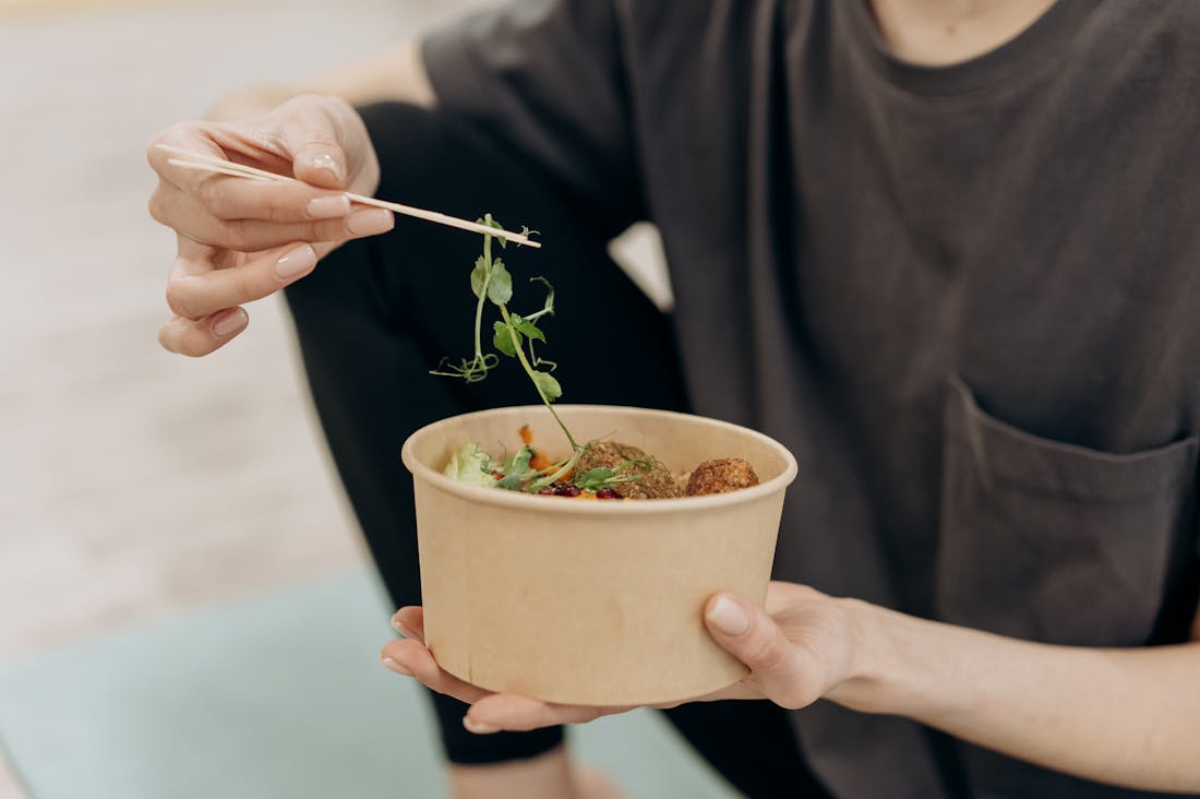 Sustainable Living: Practical Tips to Reduce Your Carbon Footprint and Live a Healthier Life Image 2