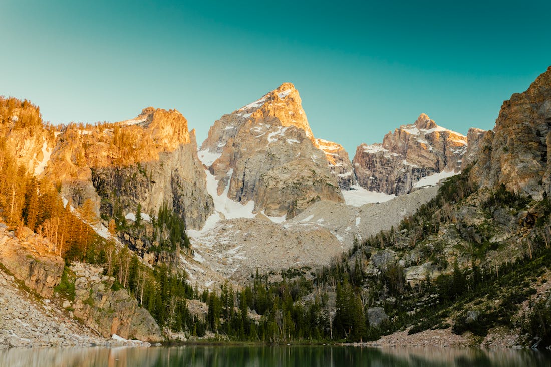 Eco-Friendly Travel: Strategies for Sustainable Voyages and Mindful Tourism Image 3