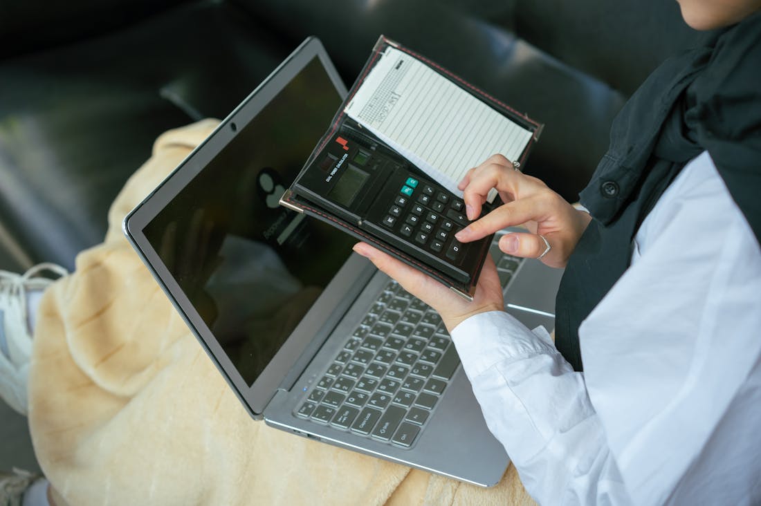 Financial Freedom at Your Fingertips: Mastering Budgeting in the Digital Age Image 1
