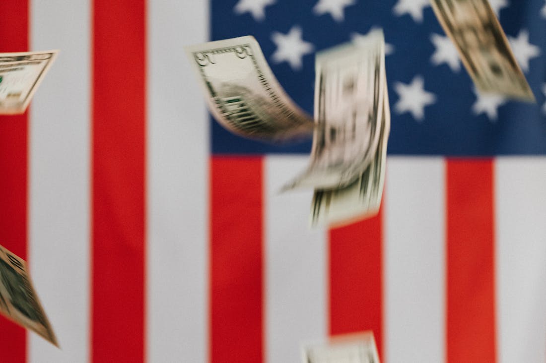 Navigating Financial Freedom: Smart Strategies for Building Wealth in Today's Economy Image 1