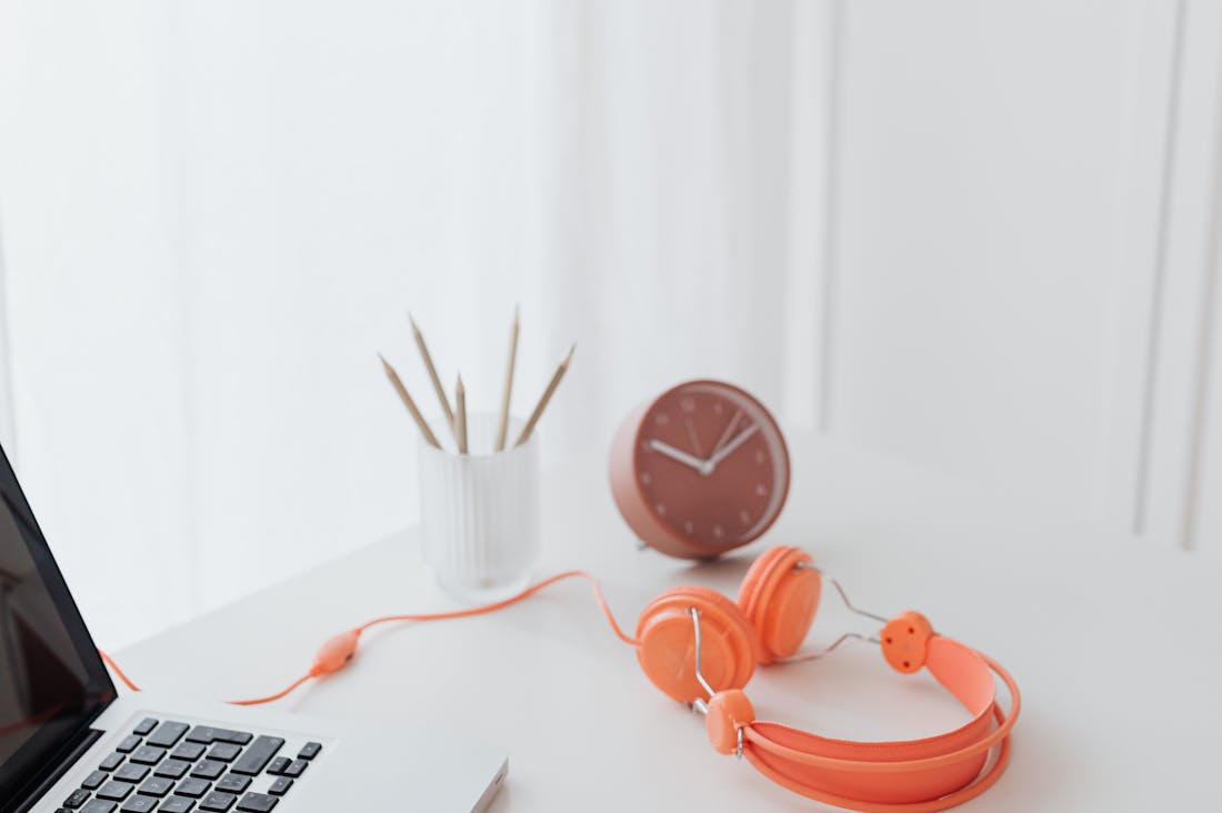 Tech Gadgets that Enhance Daily Life and Productivity Image 2
