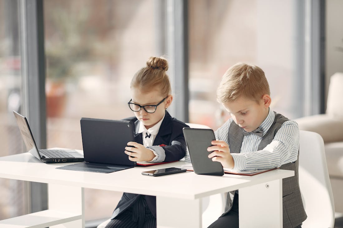 Modern Tech Trends Revolutionizing Everyday Life Image 2