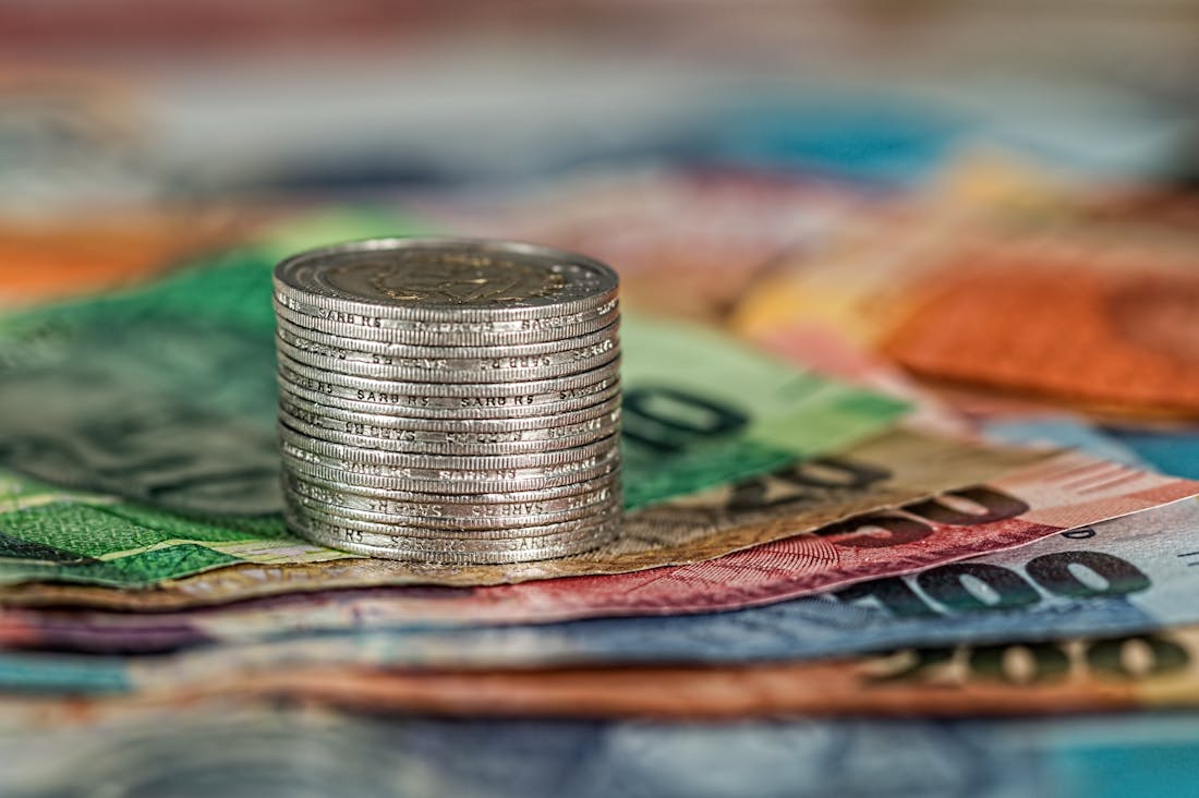 Essential Tips for Smart Budgeting in a Dynamic Economy Image 2