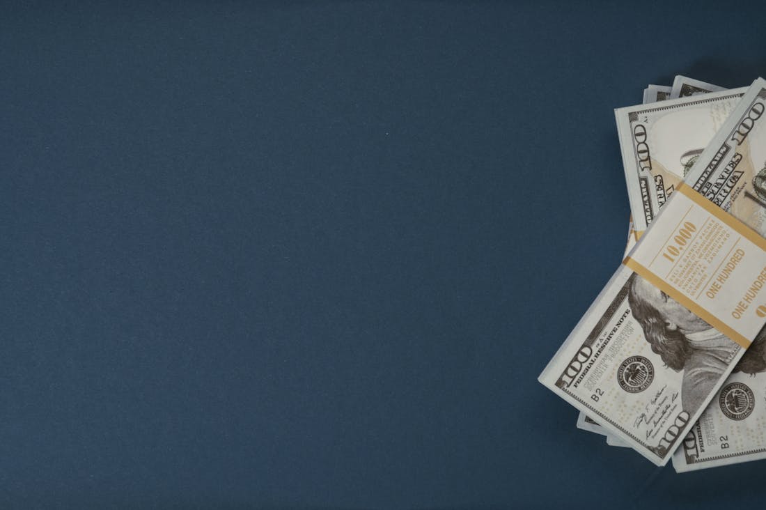 Making Sense of Market Trends in Personal Finance Management Image 3