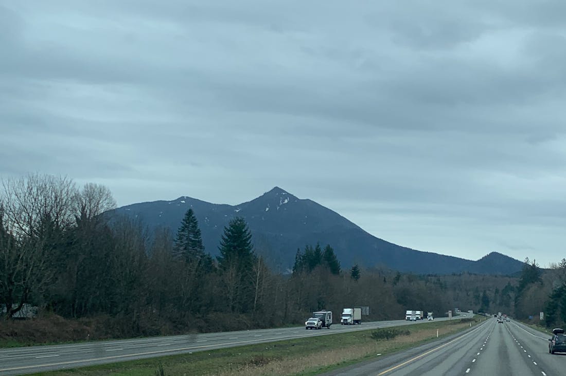 Mastering the Road: Essential Tips for Safe and Efficient Travel Image 3