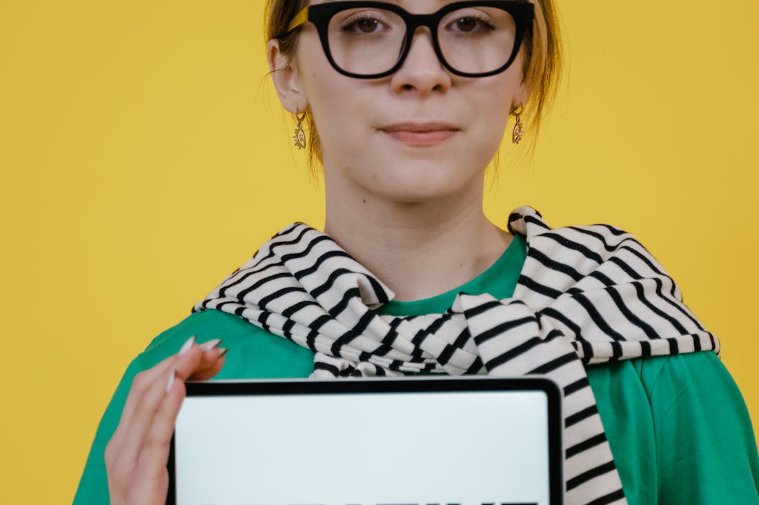 Tech Gadgets Revolutionizing Daily Routines for Busy Professionals Image 3