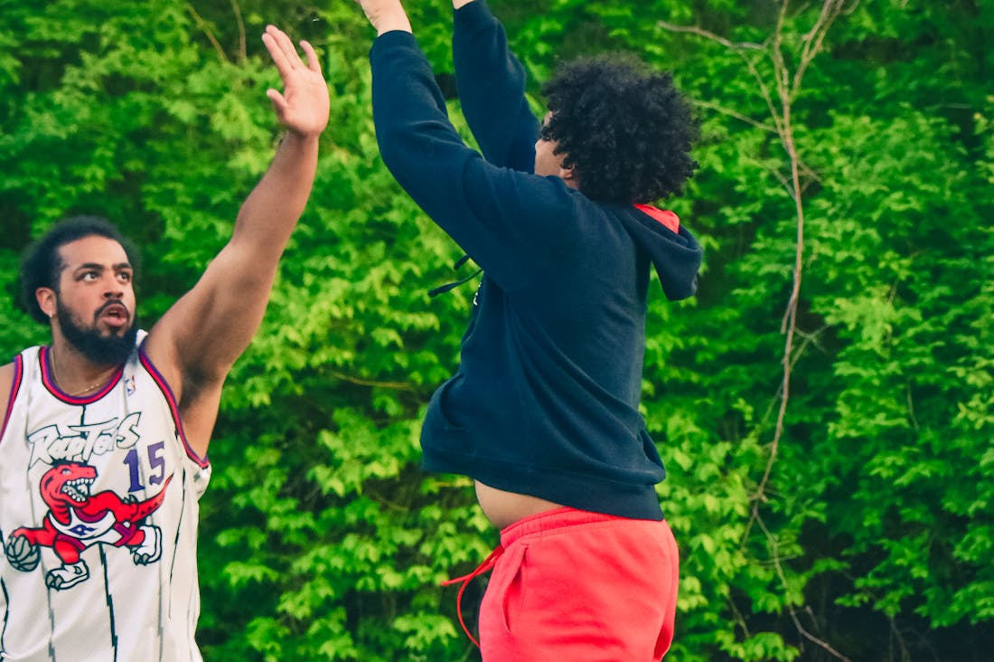 Health Benefits of Outdoor Activities: Connecting Nature with Wellness Image 1