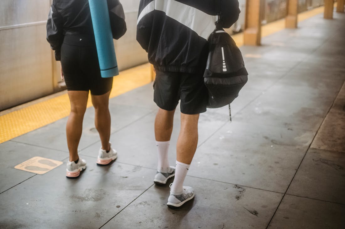 Effective Strategies for Maintaining a Healthy Lifestyle while Traveling Image 2