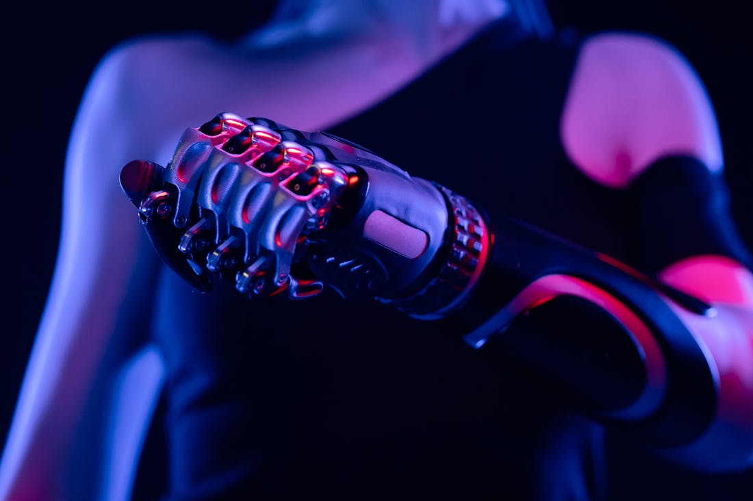 Innovative Tech Gadgets Transforming Everyday Experiences Image 2