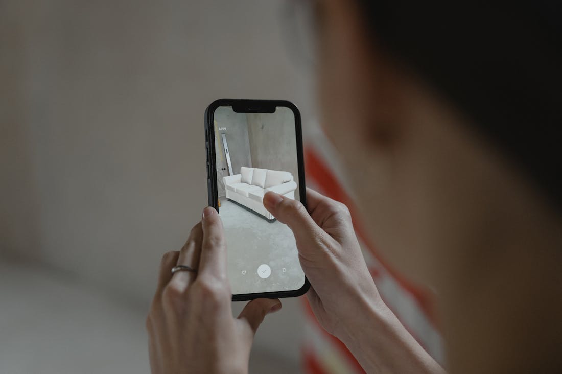 Innovative Tech Trends Revolutionizing Everyday Life: From Smart Homes to Wearable Devices Image 1
