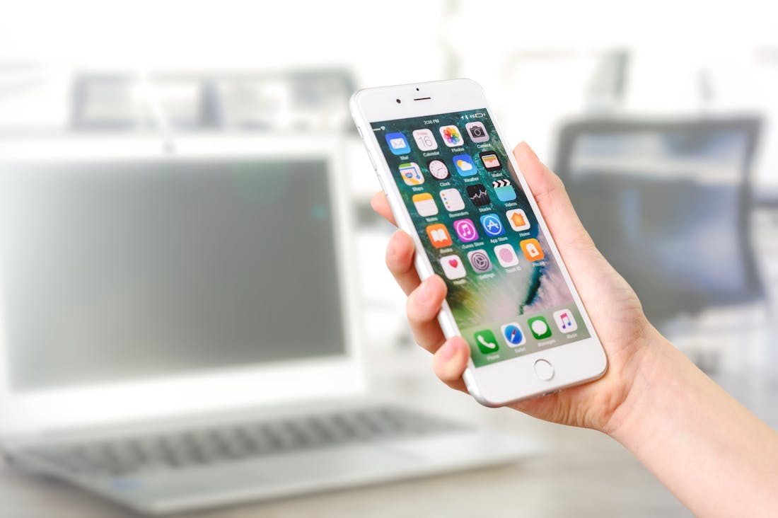 Latest Trends in Tech Gadgets That Are Redefining Everyday Life Image 3