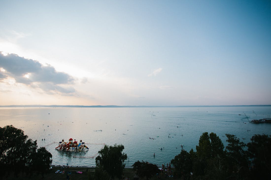 Travel Tips for Crafting Memorable Experiences Without Breaking the Bank Image 2