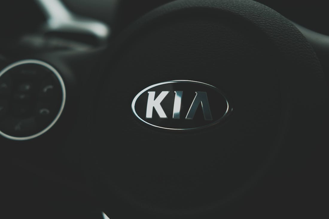 Cutting-edge Trends in Automotive Technology Shaping Future Driving Image 2