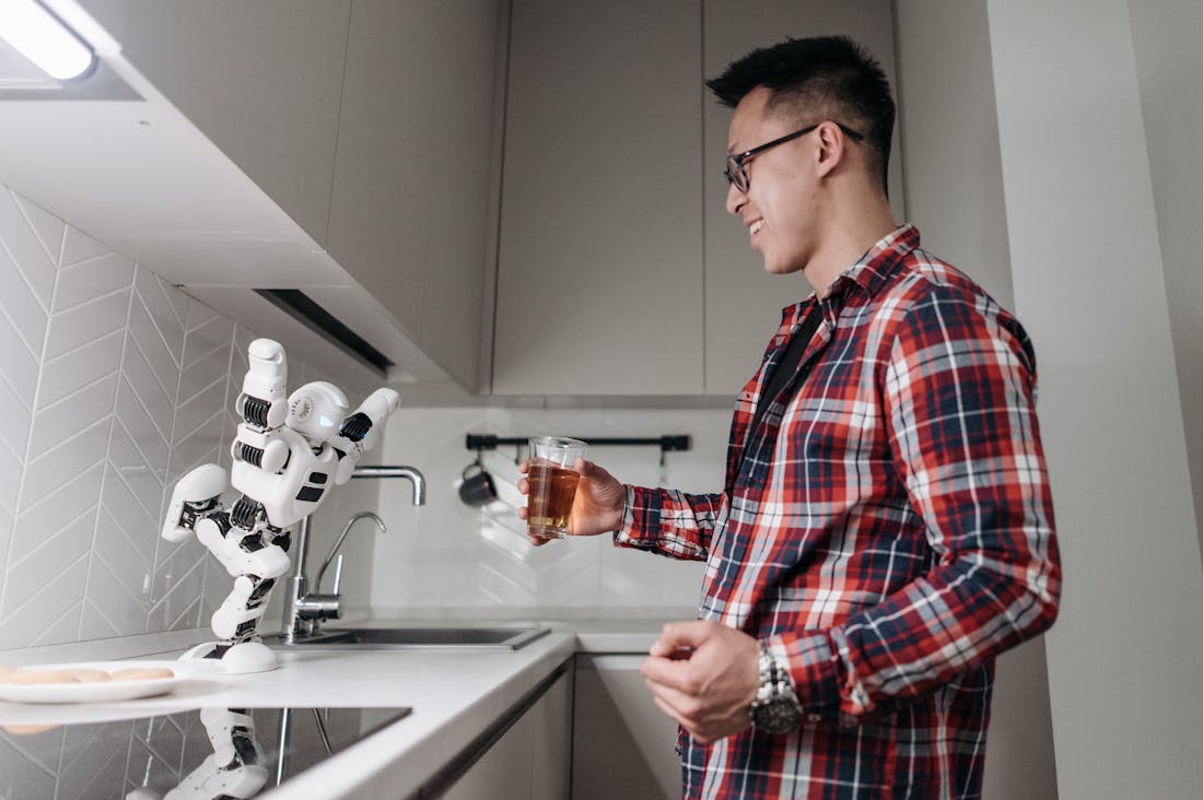 Innovative Gadgets Transforming Everyday Life: A Tech Overview Image 2