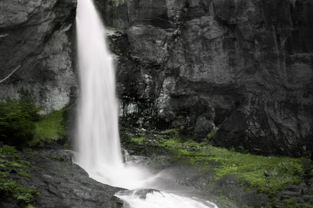 Must-Visit Destinations for Outdoor Lovers Seeking Adventure Image 1
