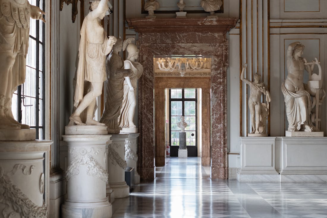 Timeless Travel Tips for an Enriching Cultural Experience Image 2