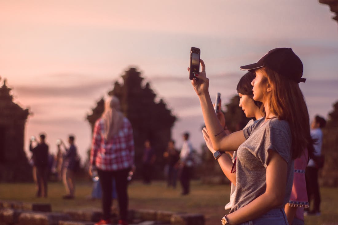 Travel Essentials for the Modern Adventurer: Packing Smart Image 3