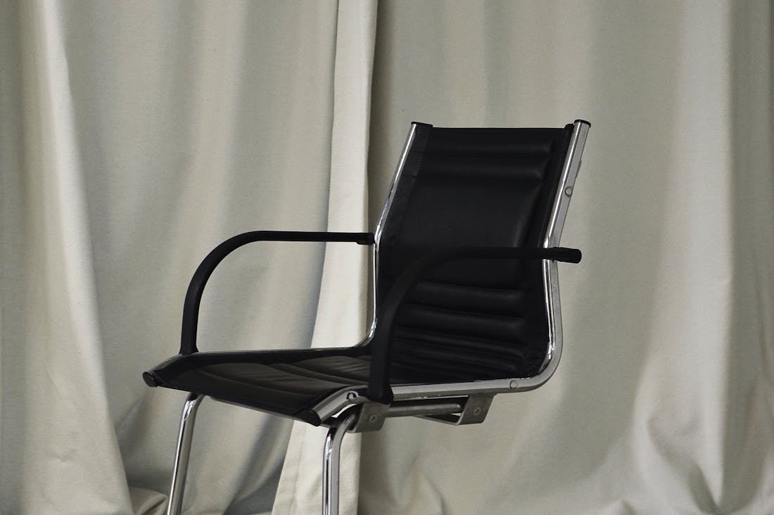 Enhancing the Home Office Environment for Optimal Work Performance Image 1