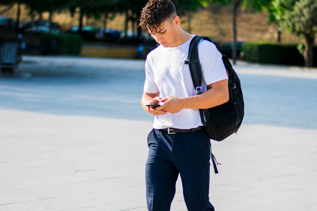 Lifestyle Habits That Boost Productivity and Enhance Daily Living Image 3