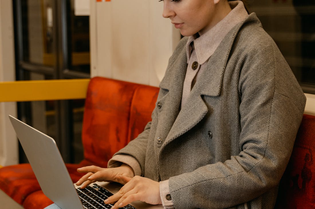 Revolutionizing Your Commute: Eco-Friendly Transportation Alternatives Image 1