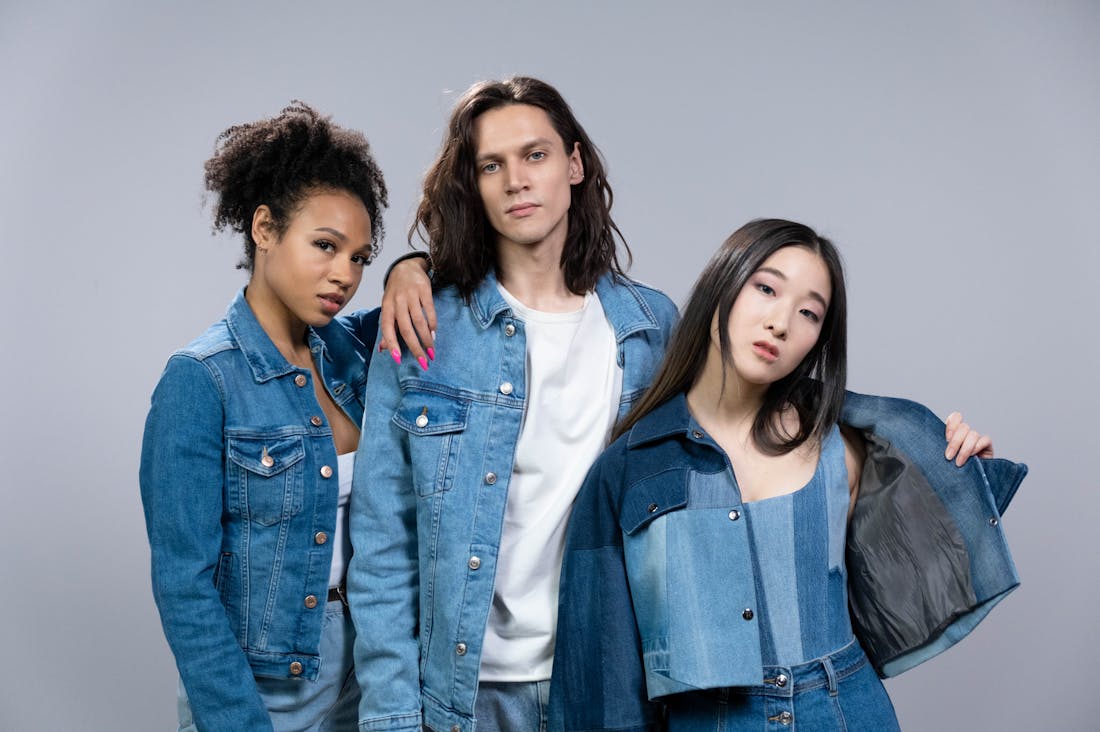 Redefining Style: Current Trends in Fashion, Home Design, and Personal Expression