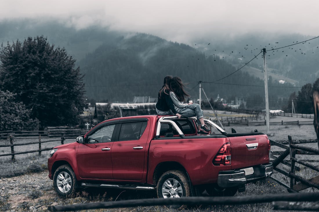 Selecting the Perfect On-the-Road Companion: A Guide to Choosing the Right Vehicle Image 1