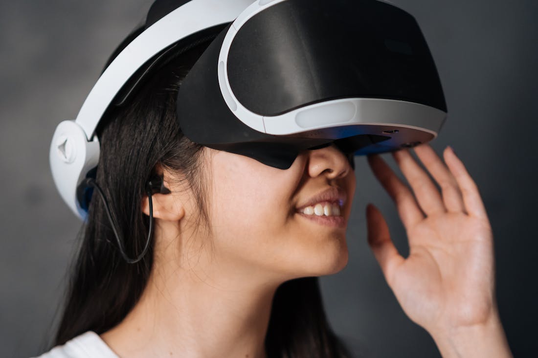 Tech Innovations Shaping the Future of Travel Experiences Image 2