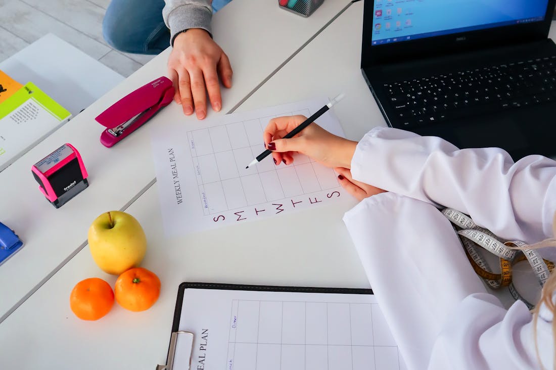 Healthy Living Tips for Busy Professionals Seeking Balance