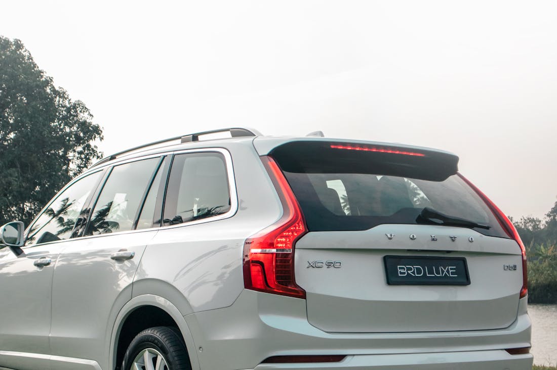 Choosing the Right Vehicle: Factors to Consider for Your Next Car Image 2