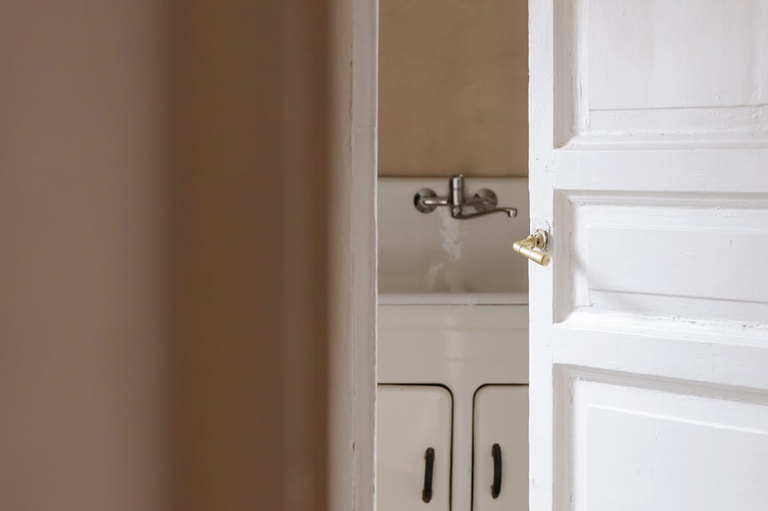 Lifestyle Hacks to Enhance Your Home Efficiency and Comfort Image 1