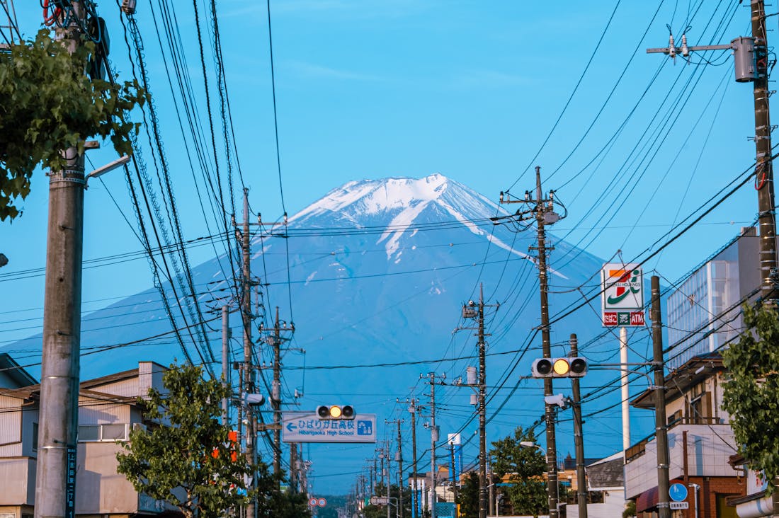 Crafting Memorable Experiences: Essential Tips for Meaningful Travel Image 1