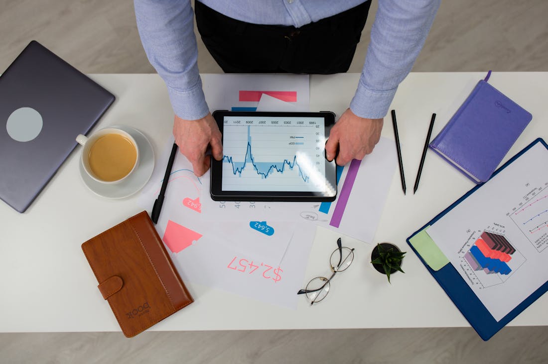 Smart Strategies for Successful Investing: Building Wealth for the Future Image 2