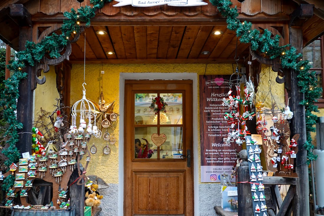 Maximizing Travel Experiences by Embracing Local Cultures and Customs Image 2