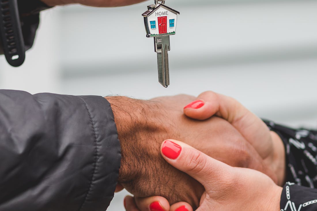Choosing the Right Vehicle: A Guide for First-Time Buyers Tired of Confusion Image 1