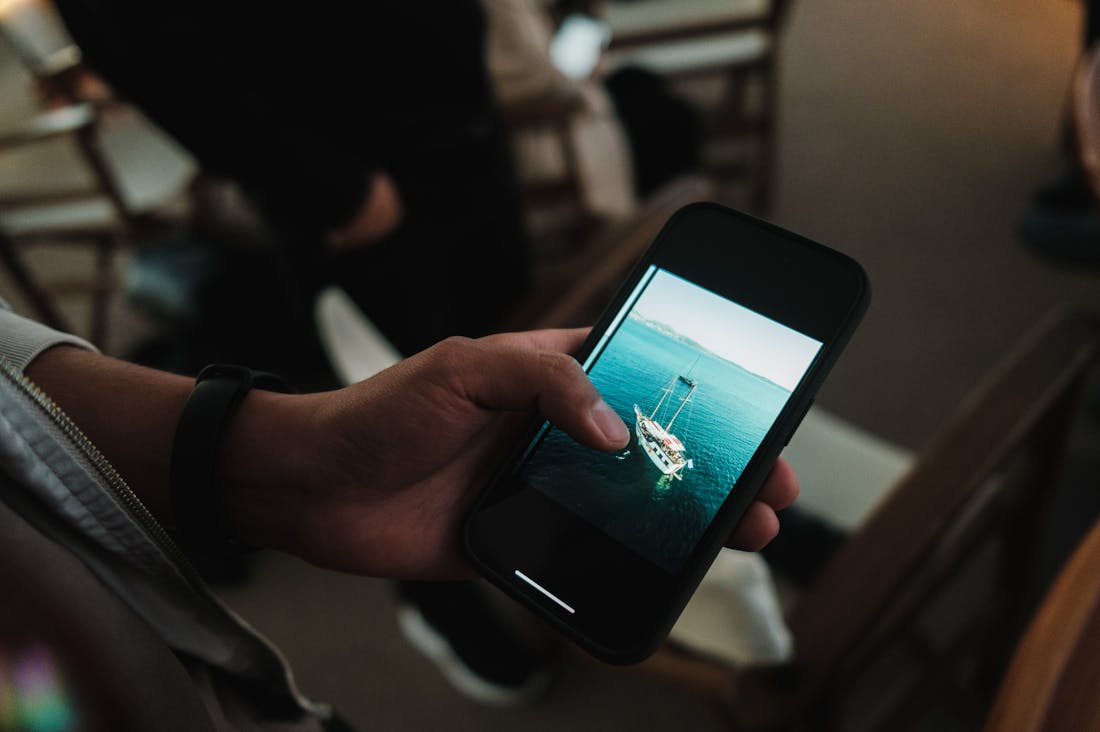 Innovative Gadgets Transforming Travel Experiences: A Look into Tech Trends Image 1