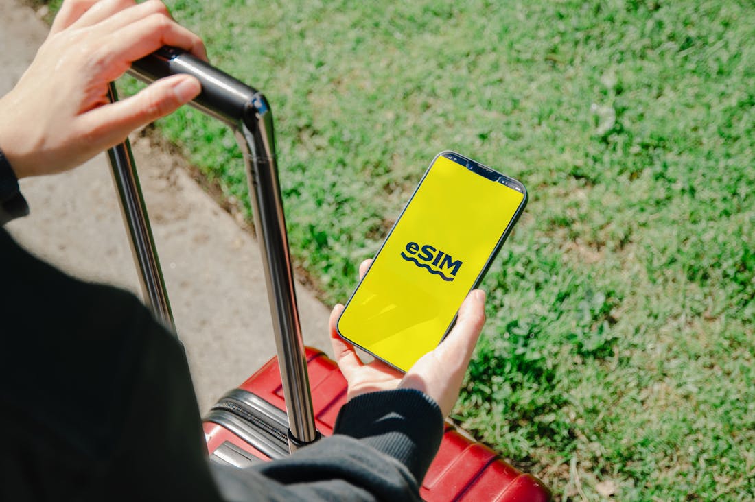 Tech Innovations Reshaping Travel Experiences Today Image 2