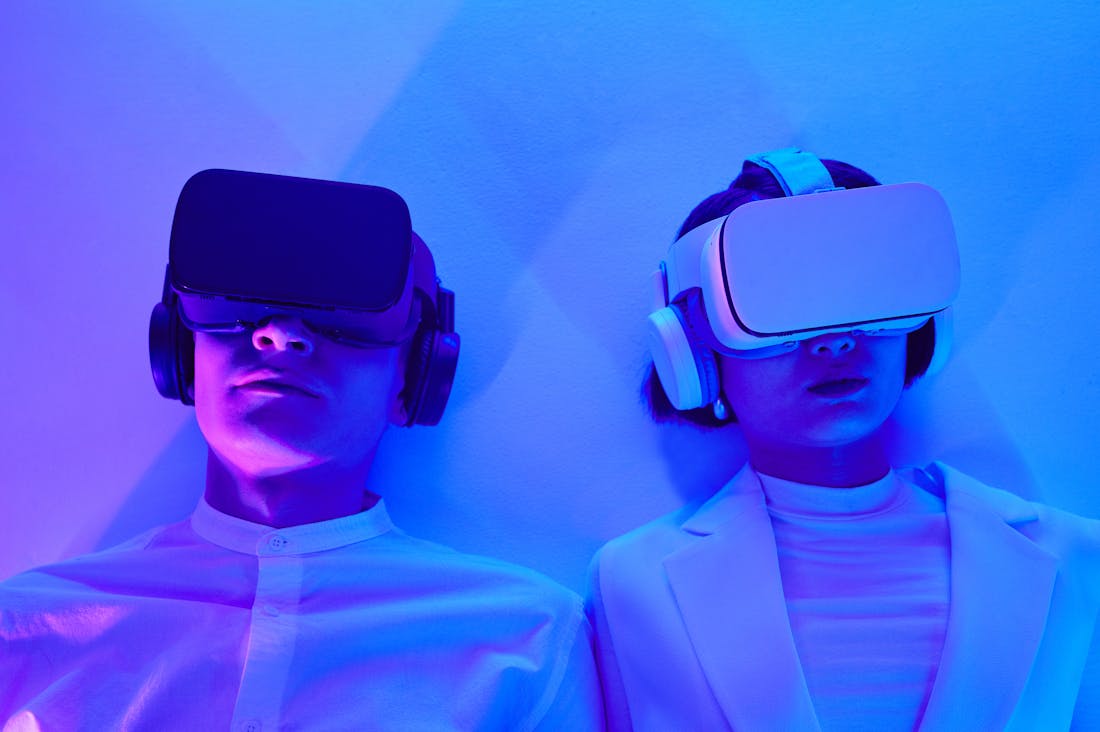 Tech Trends Redefining Our Daily Lives: Smart Gadgets and Connectivity Image 2