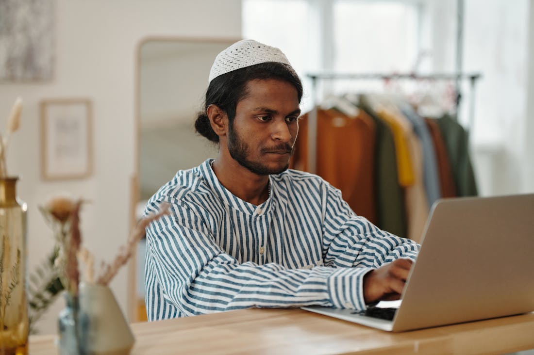 Tech at Your Fingertips: Embracing Digital Tools for Enhanced Productivity and Work-Life Balance Image 3