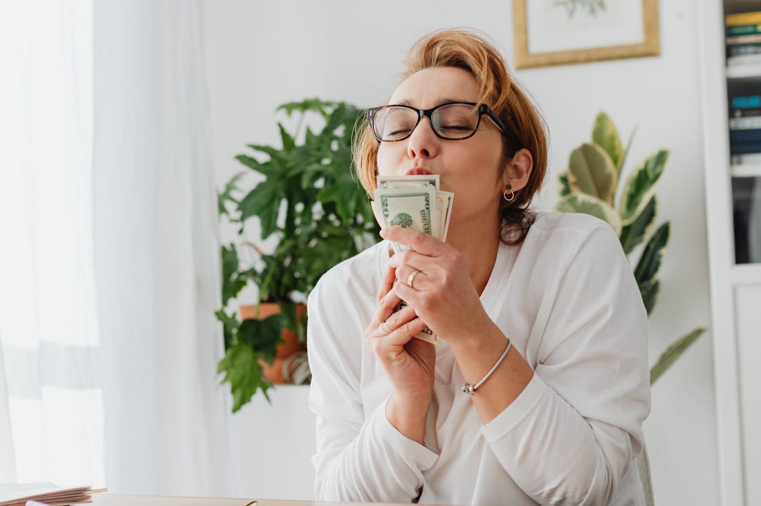 Smart Savings Strategies for a Complete Financial Health Image 2