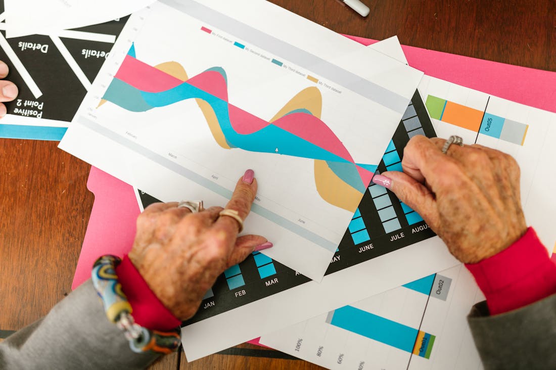 Smart Money Moves: Tips for Millennial Investors in the Digital Age Image 3