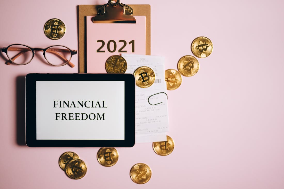 Smart Strategies for Saving Money: Financial Tips for a Brighter Future Image 1