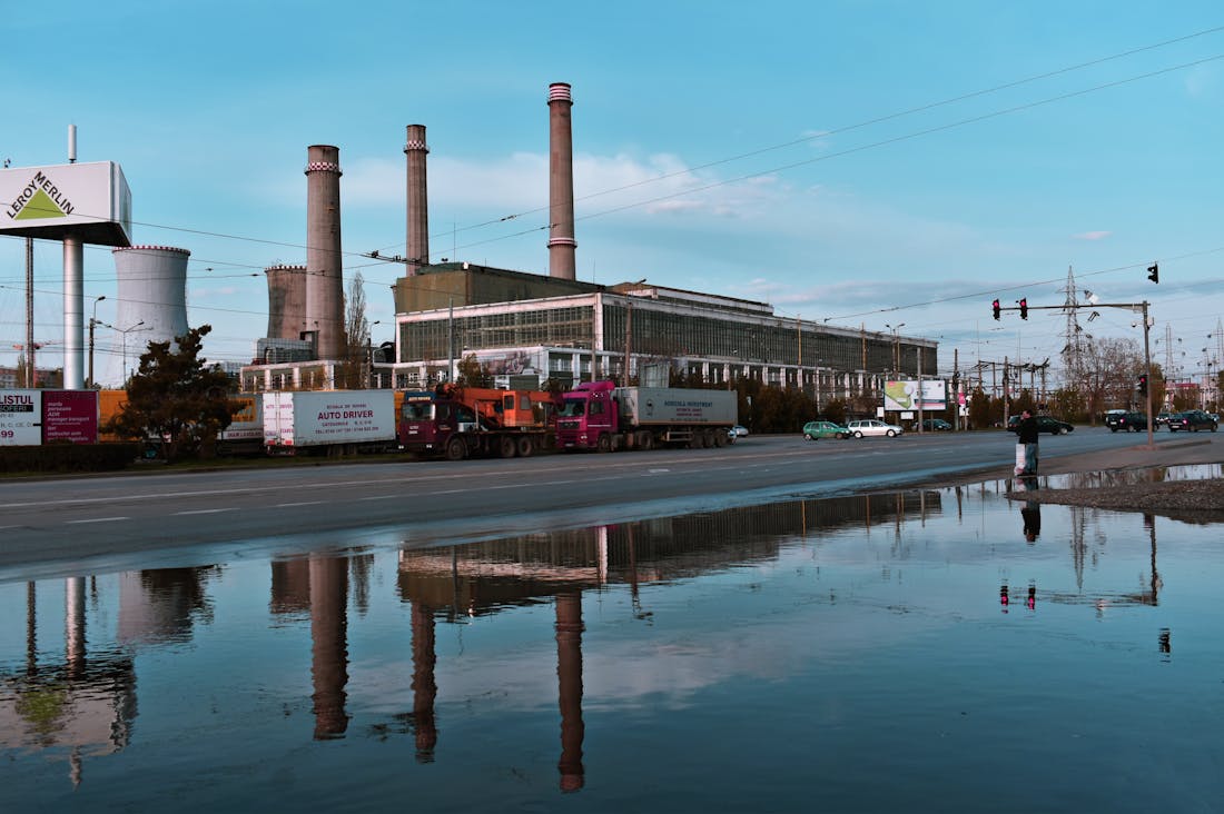 The Evolution of Electric Vehicles: Advancements in Technology and Environmental Benefits Image 3