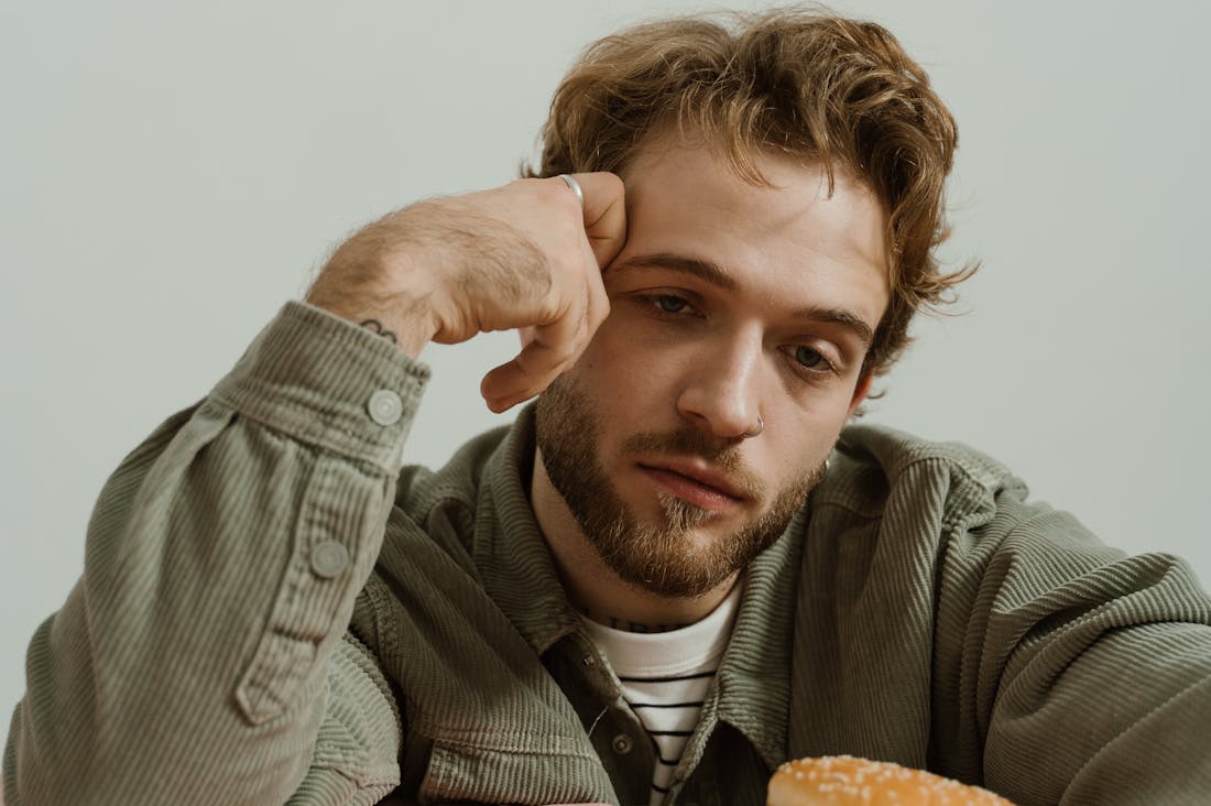 The Impact of Stress Eating on Your Mental Health and How to Overcome It Image 2