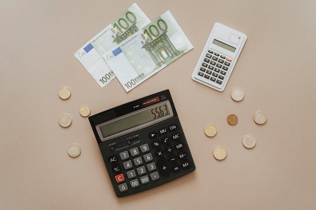 Finding Balance: Embracing Technology for Health, Finance, and Eco-Friendly Travel Image 2