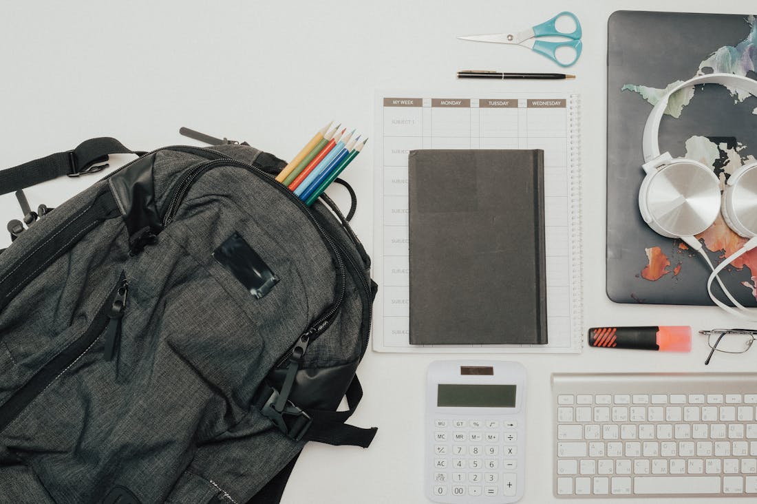 Innovative Tech Gadgets Reshaping Work and Productivity in the Modern Workspace Image 1