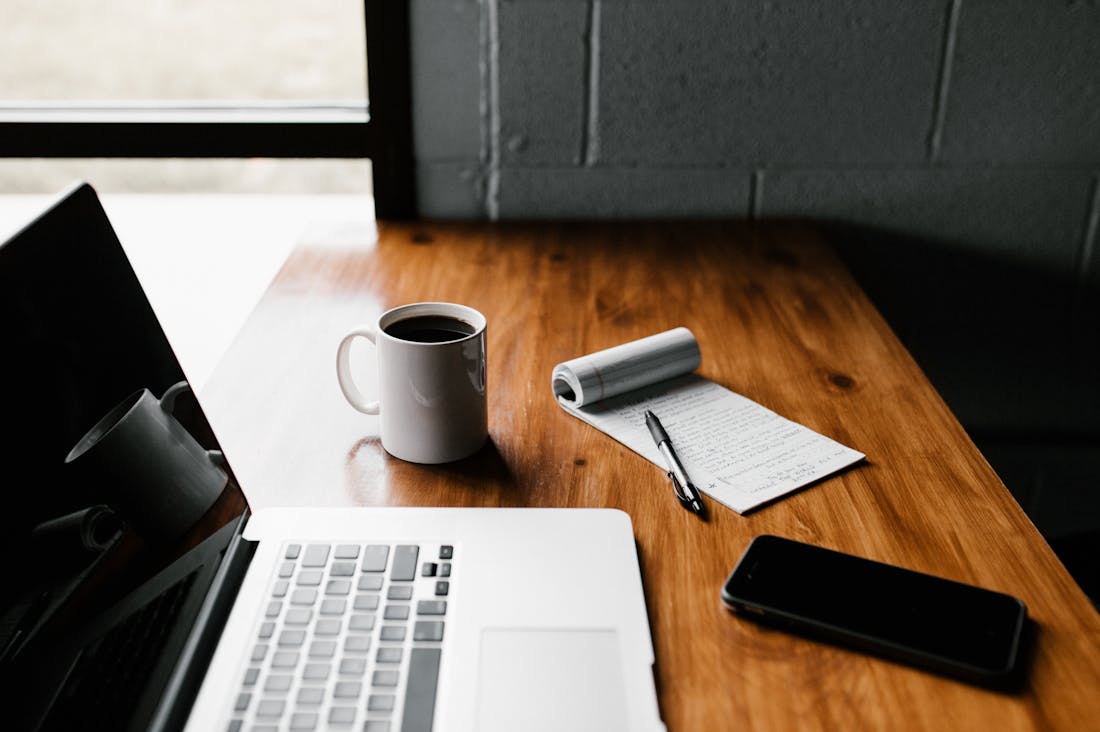 Innovative Tech Gadgets Reshaping Work and Productivity in the Modern Workspace Image 2