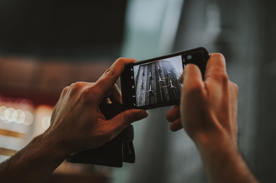 Travel in the Digital Age: Embracing Technology for Transformative Experiences Image 2