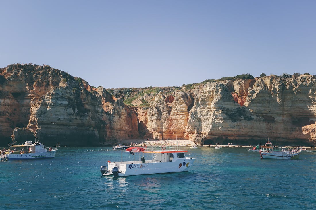 Budget Travel: Strategies to Experience the World Without Breaking the Bank Image 2