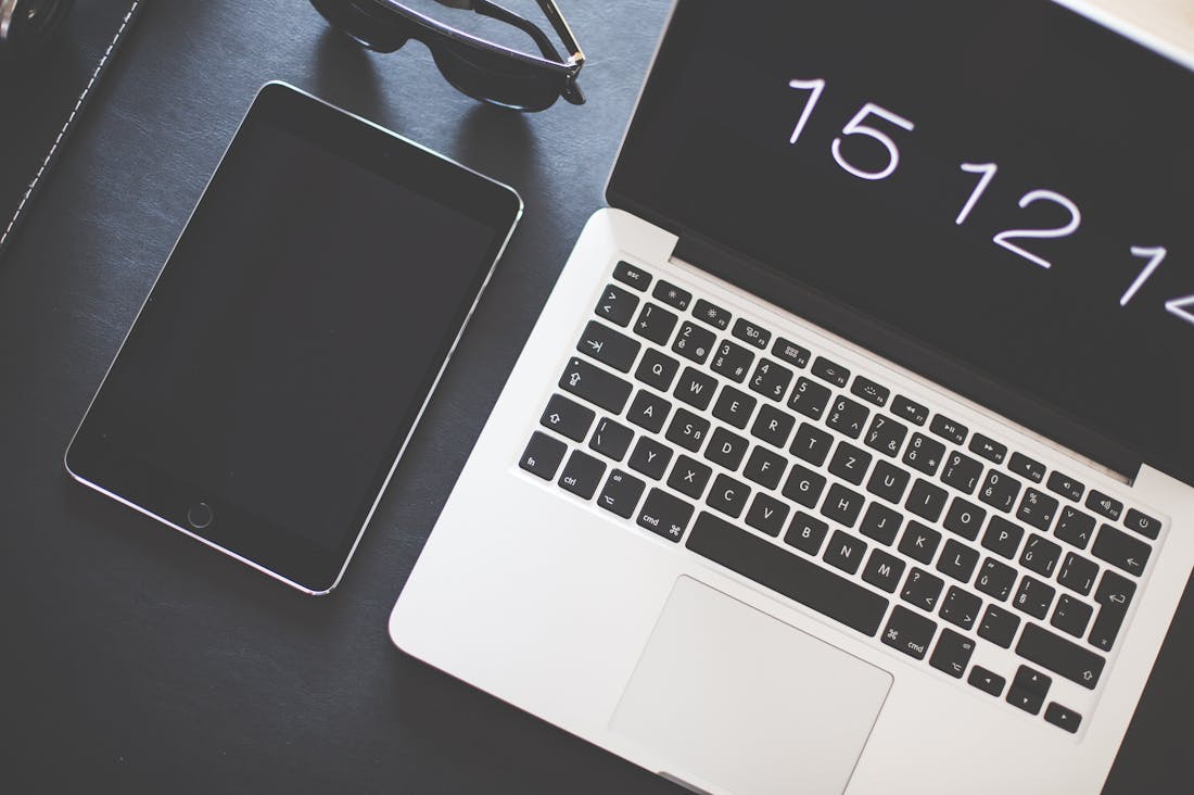 Essential Tech Gadgets for Modern Living and Productivity Image 2
